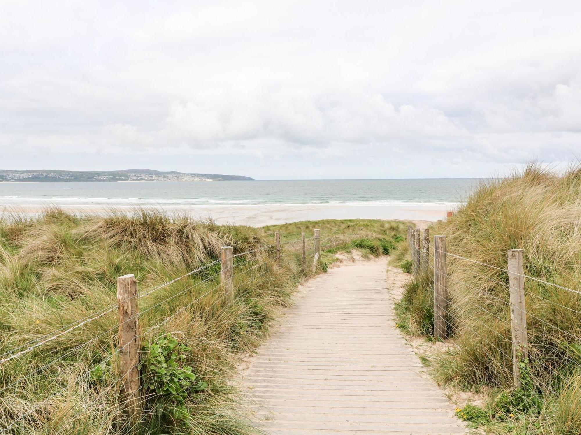 1 Queensway Gardens Hayle Extérieur photo